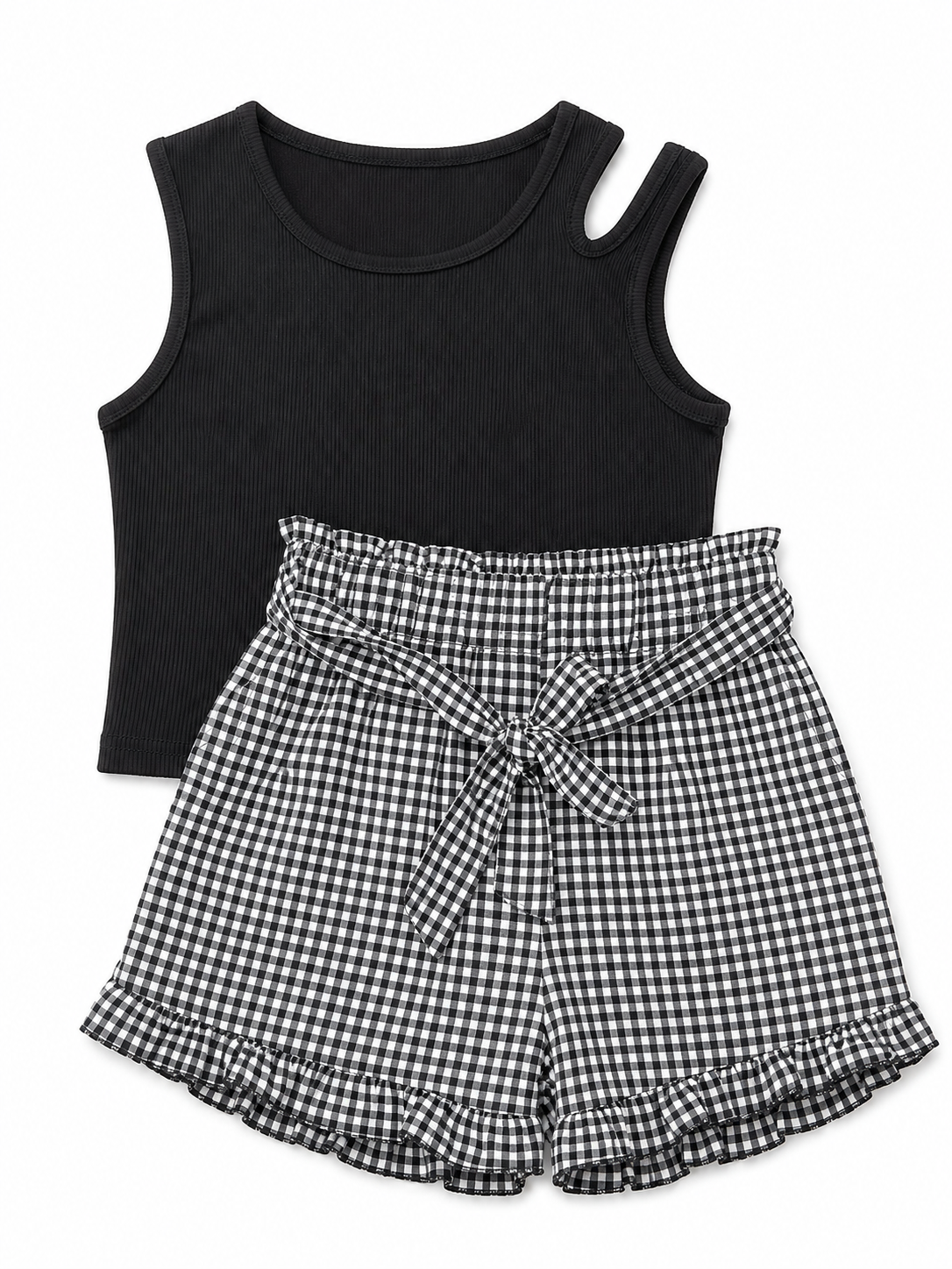 Set niña con blusa negra y short de cuadros