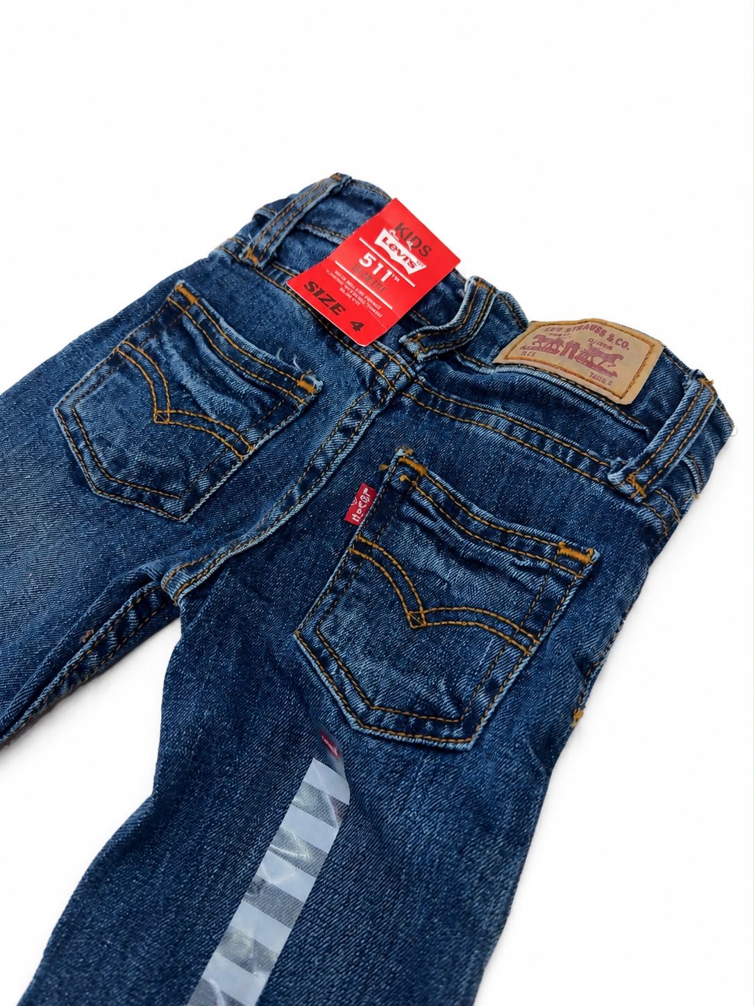 Pantalón niño mezclilla azul oscuro de corte recto