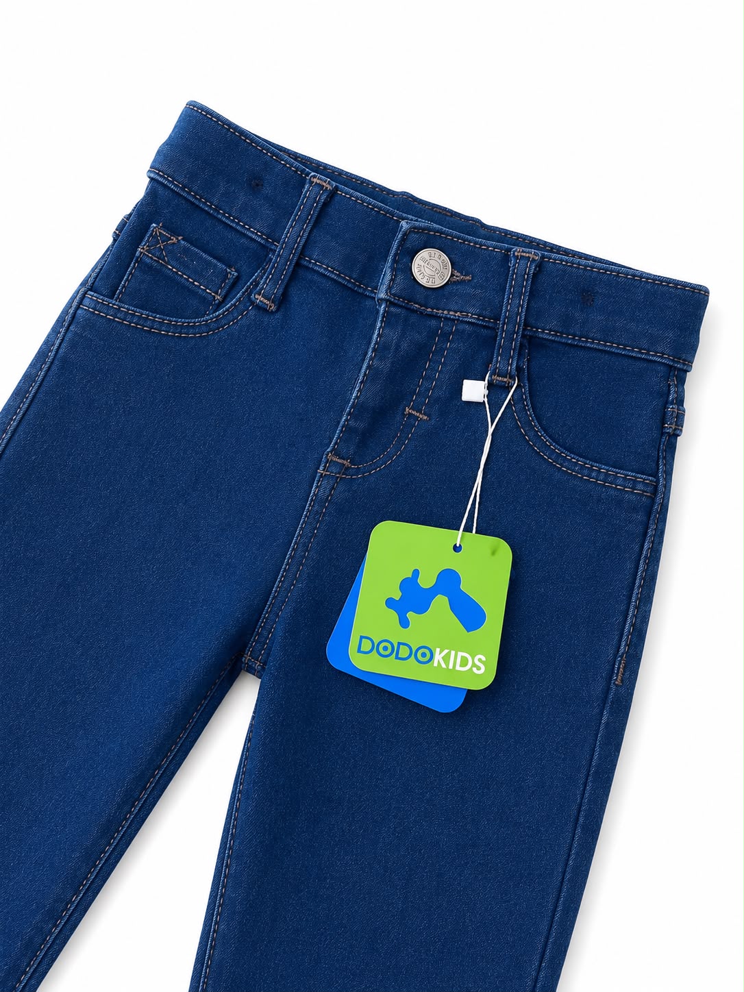 Pantalón niño mezclilla azul oscuro de corte recto