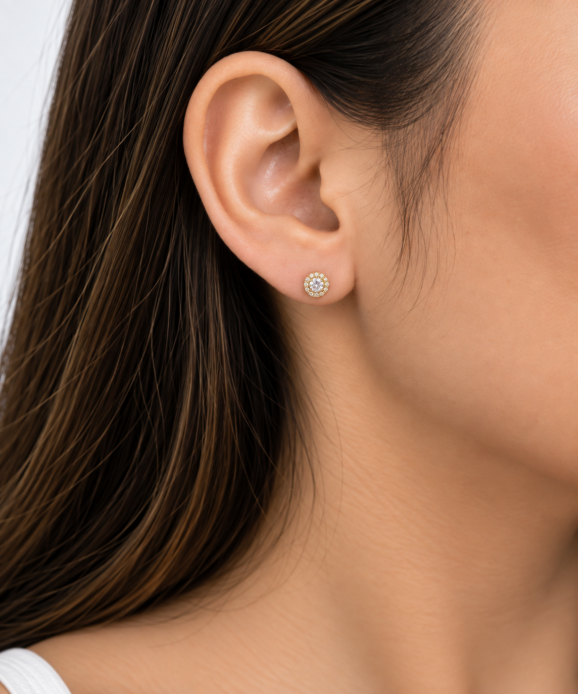 Aretes dama punto de luz dorado ✨