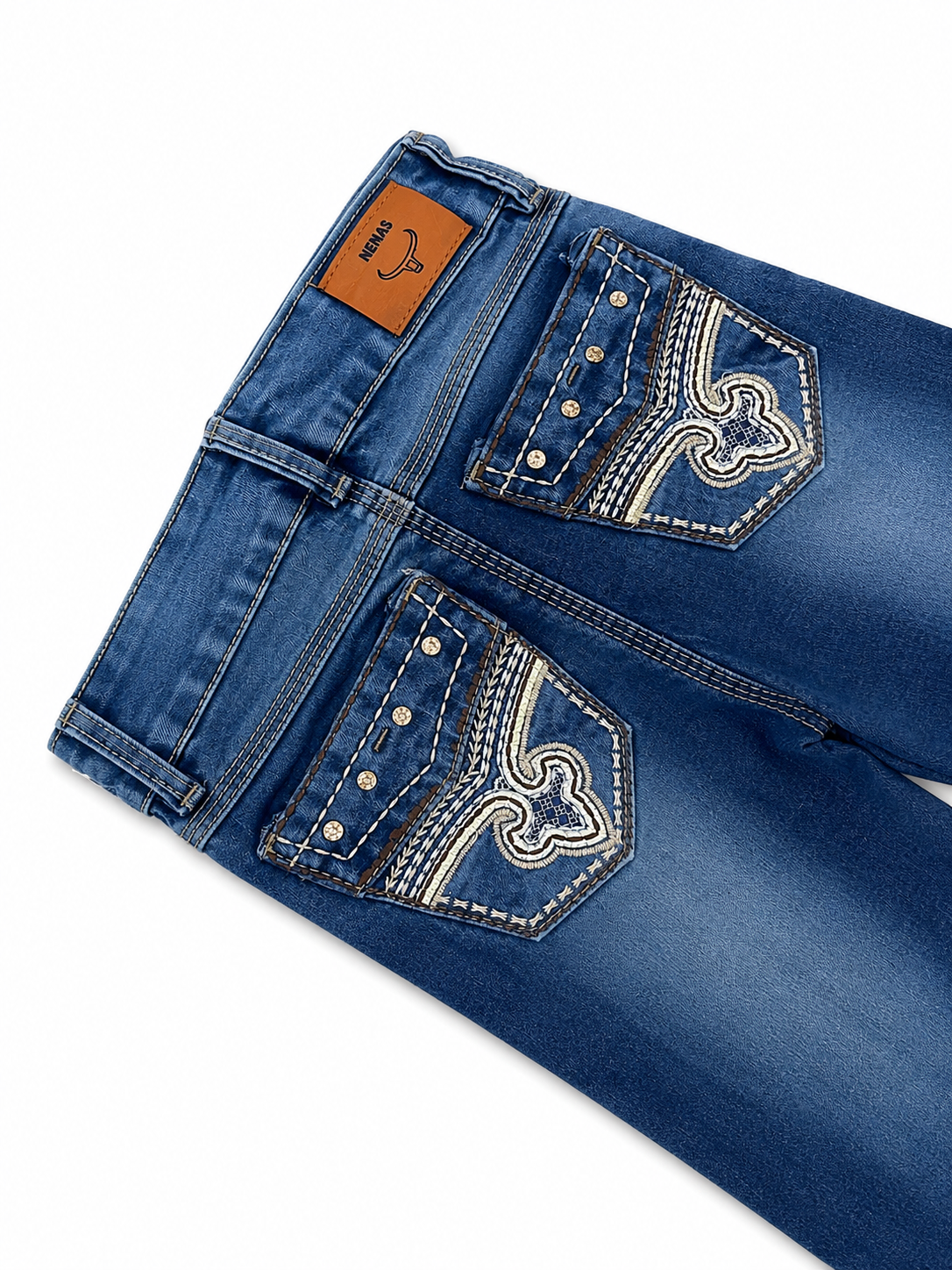 Pantalón niña acampanado de mezclilla con bolsas bordadas