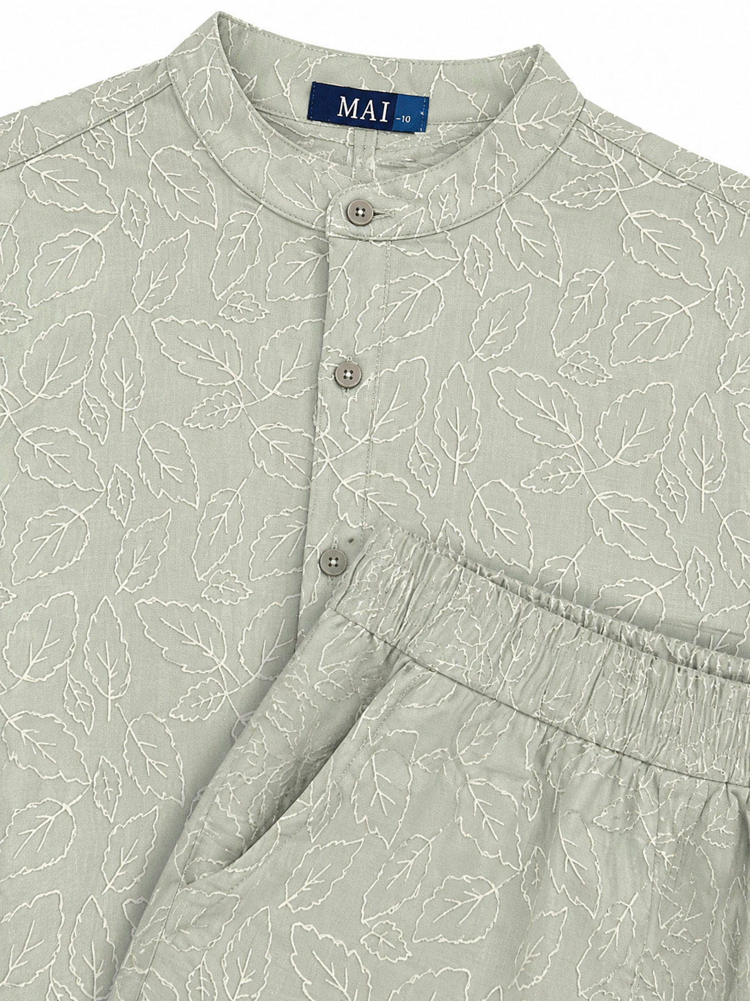Set niño camisa y short verde olivo con estampado de hojas