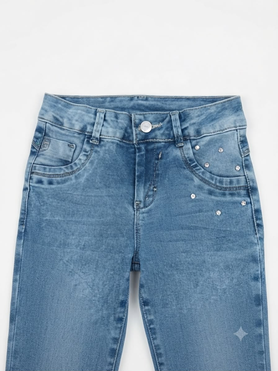 Pantalón niña mezclilla recto con brillos