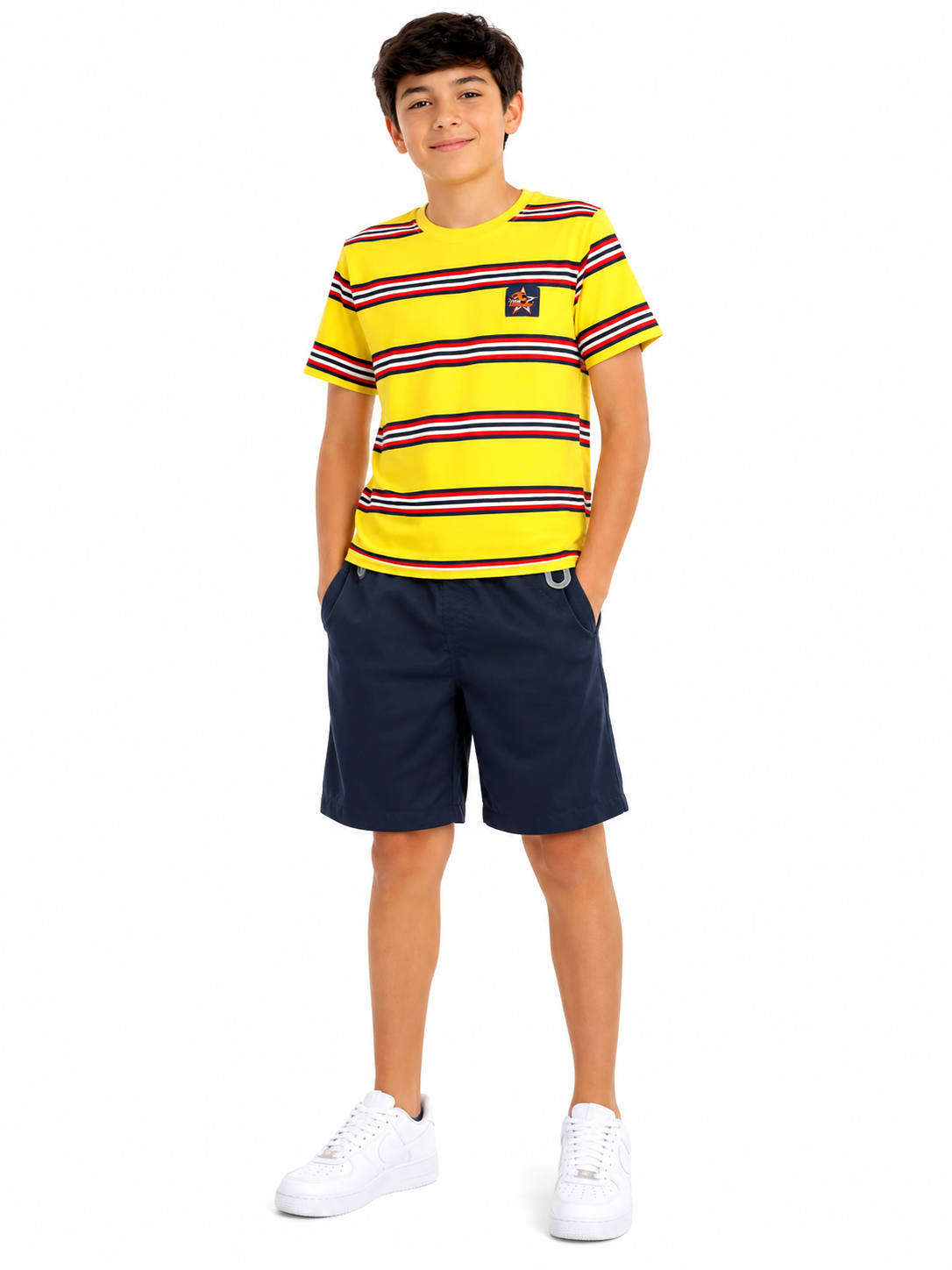 Set niño playera amarilla a rayas y short azul marino