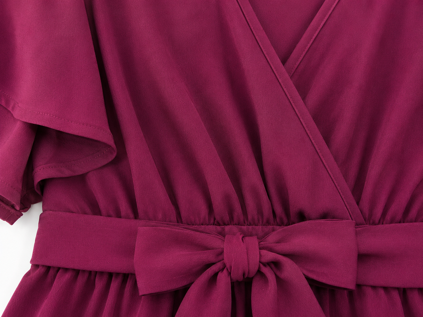 Blusa Dama Vino con Escote Cruzado y Cinturón Ajustable