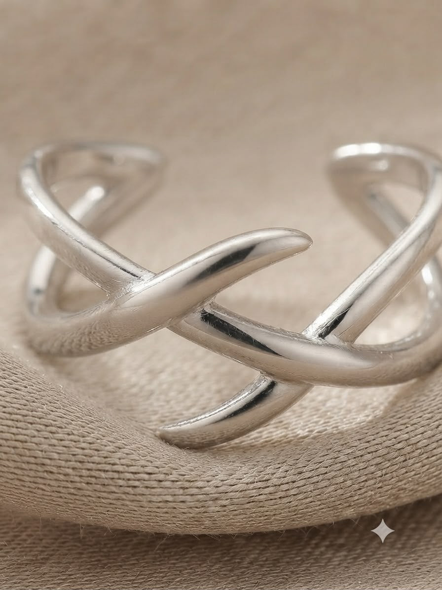 Anillo dama plateado diseño entrelazado ✨💍
