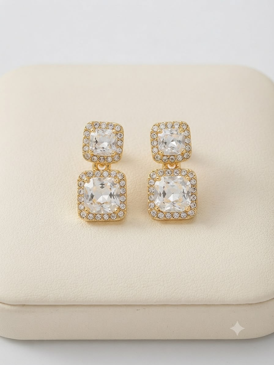 Aretes Doble Cristal Cuadrado – Dorado Brillante