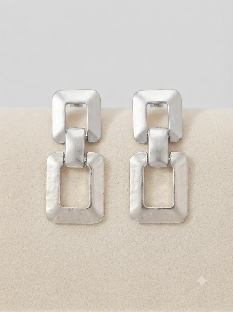 Aretes Plateados de Eslabones Geométricos ✨🤍