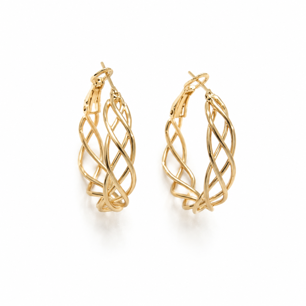 Aretes colgantes trenzados en tono dorado