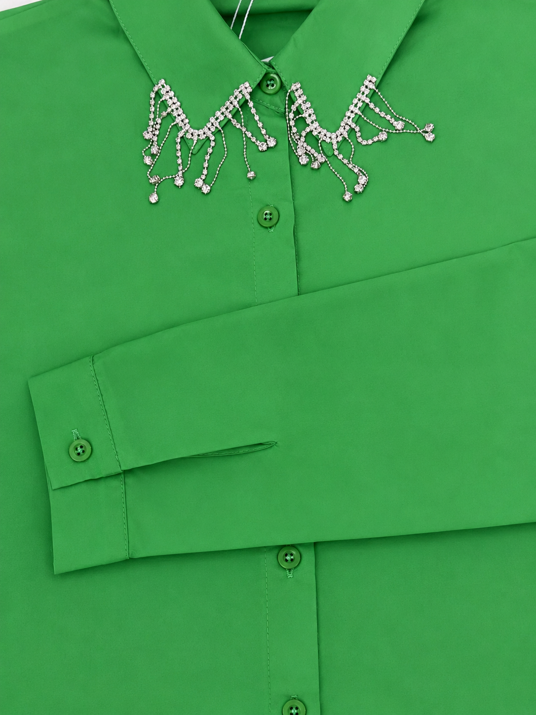 Blusa dama OFERTA manga larga de botones con cuello decorado de pedrería color verde