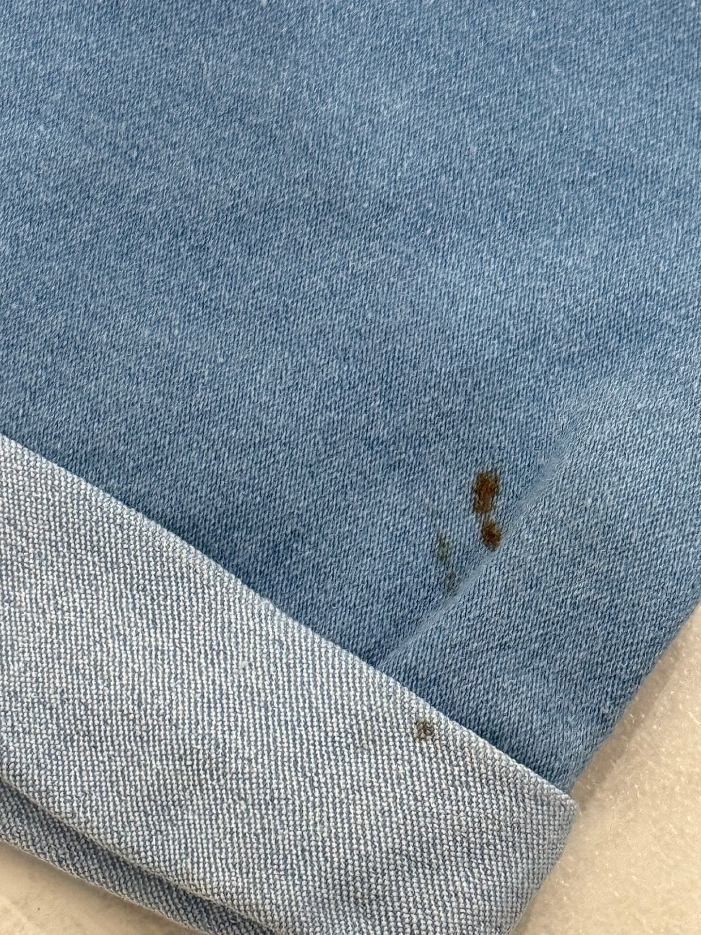 Short niño de mezclilla con cordón ajustable