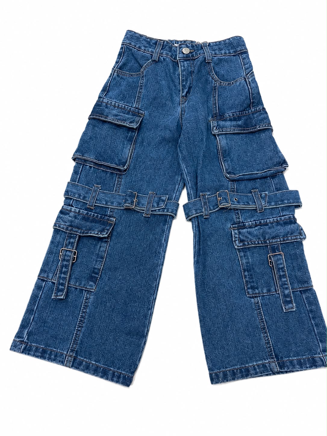 Pantalón niña cargo mezclilla wide leg con hebillas y bolsas