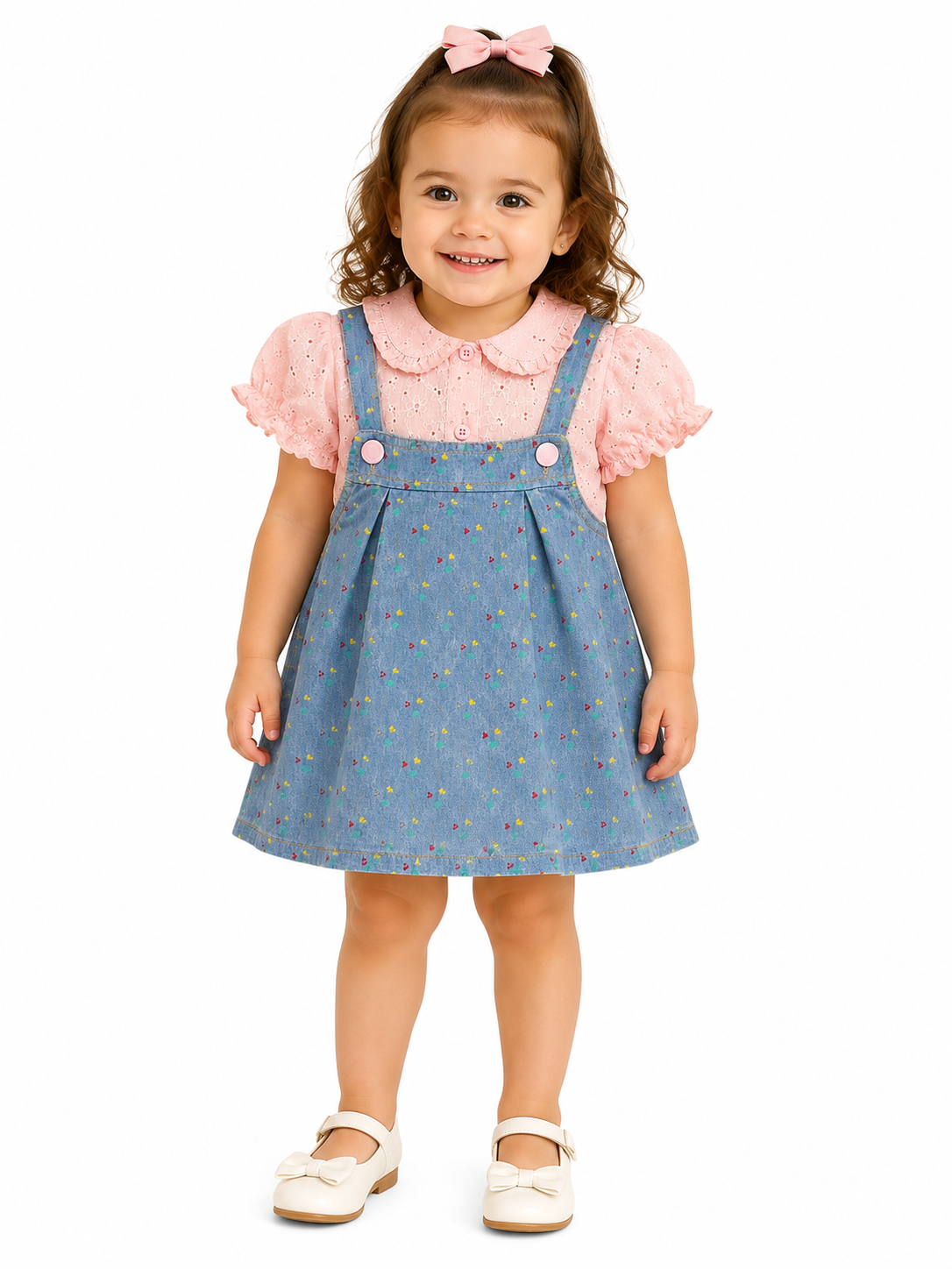 Set niña con blusa bordada y jumper de mezclilla