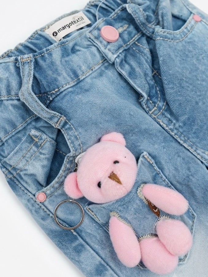 Pantalón niña de mezclilla con llavero de osito