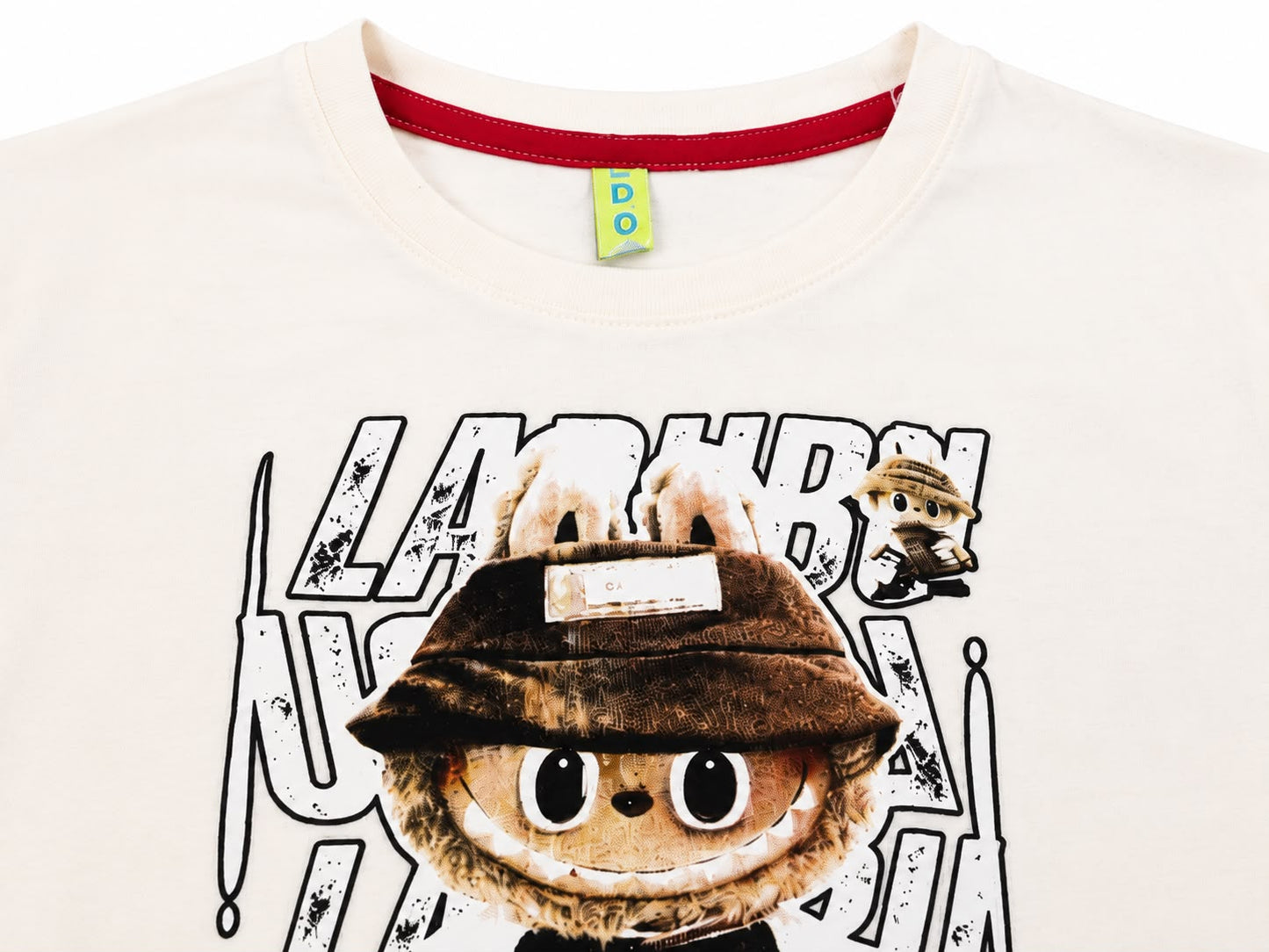 Playera niño cuello redondo color blanco con estampado frontal