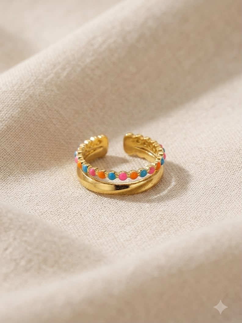 Anillo dama dorado doble aro con detalles multicolor