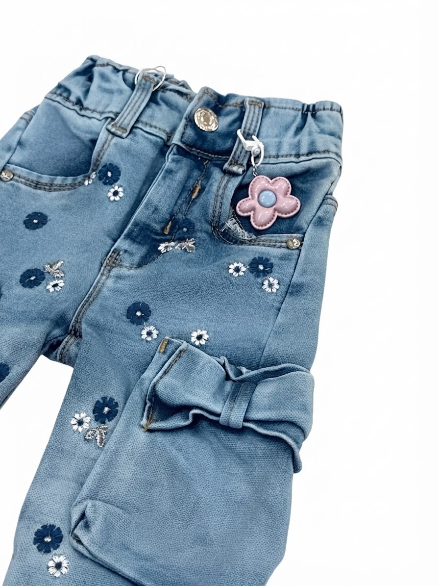Pantalón Niña mezclilla con flores bordados