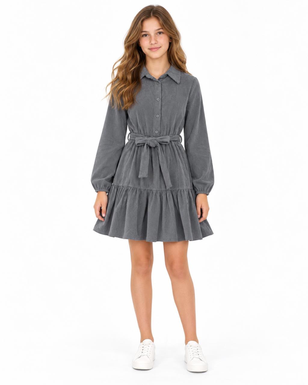 Vestido niña camisero gris con cinturón y olanes 🎀