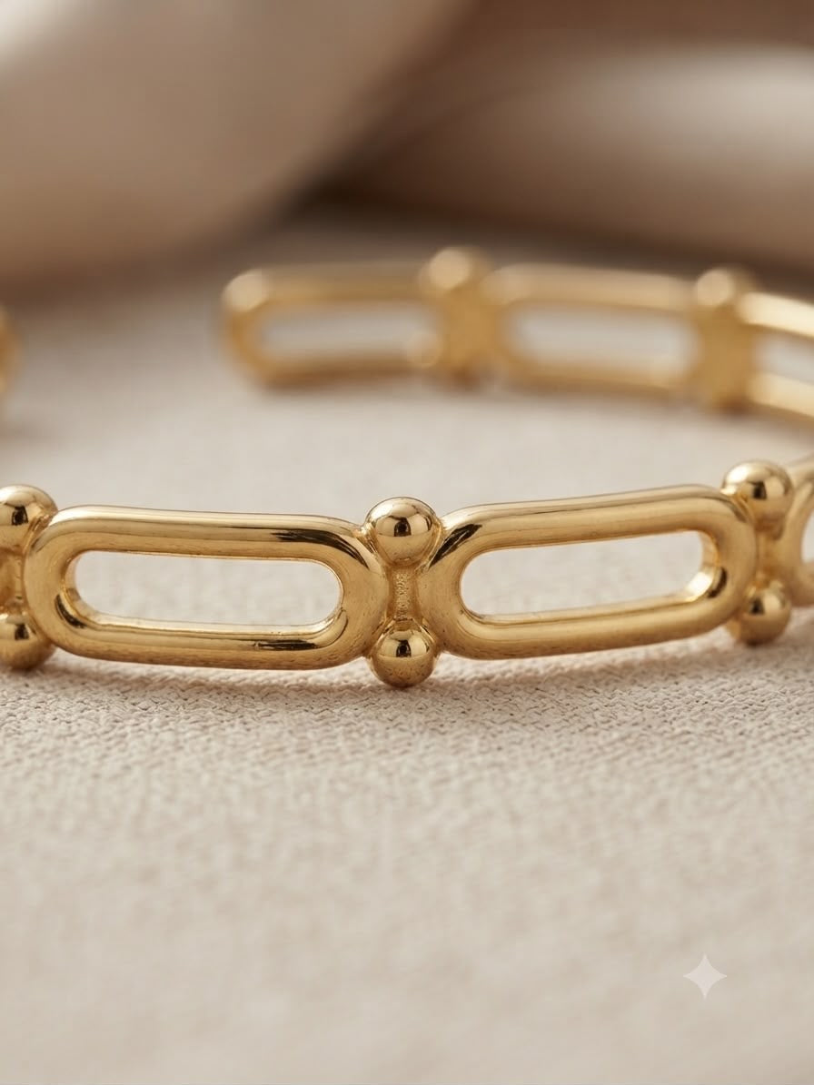 Pulsera Dama dorada diseño geométrico
