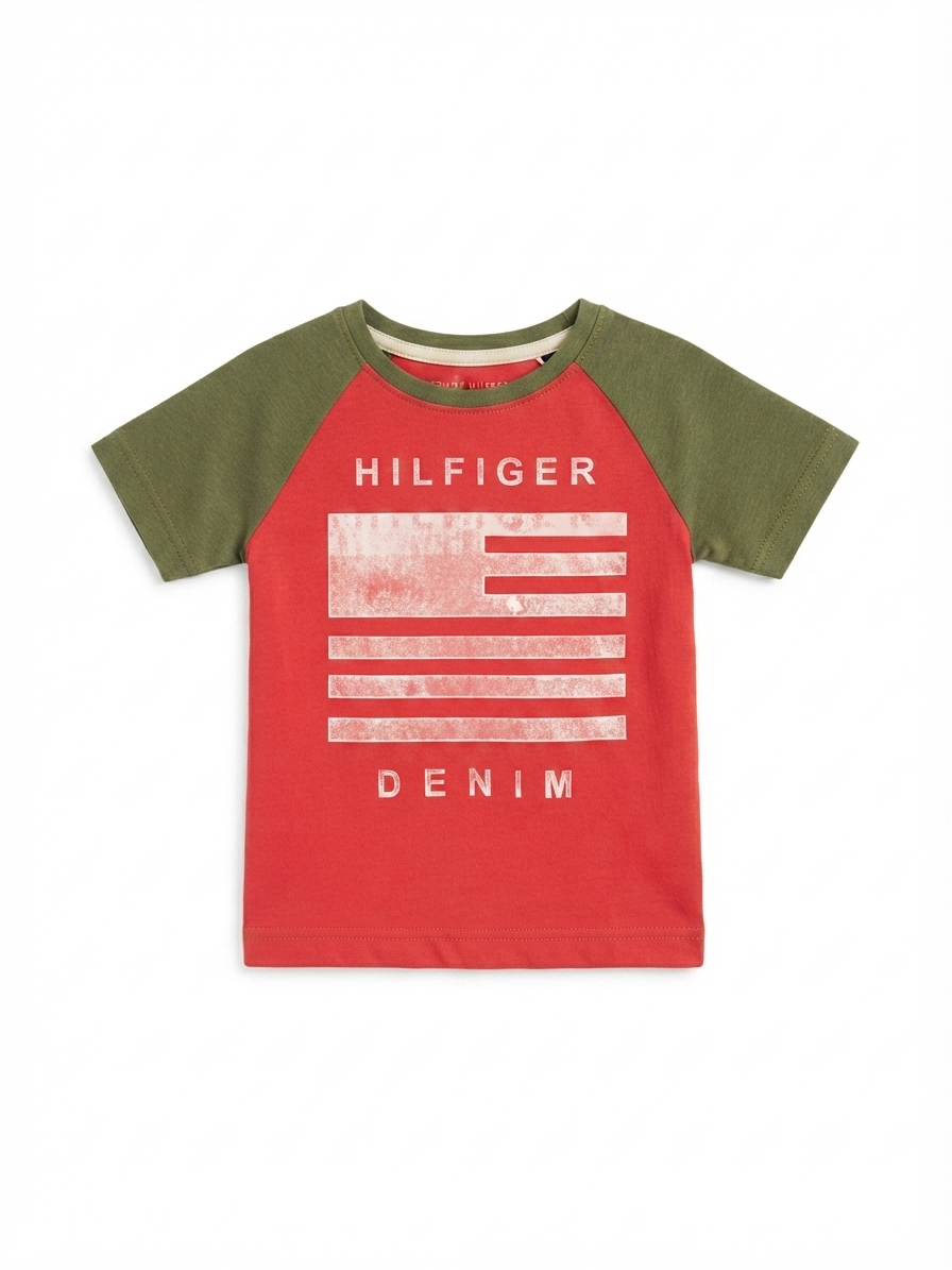 Playera niño cuello redondo con estampado gráfico