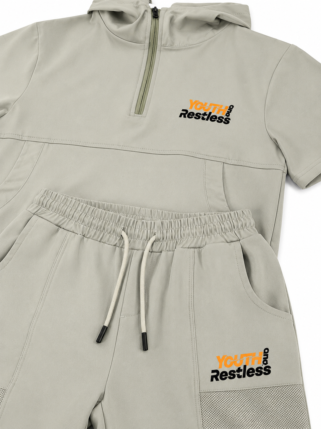 Set niño deportivo con capucha y short
