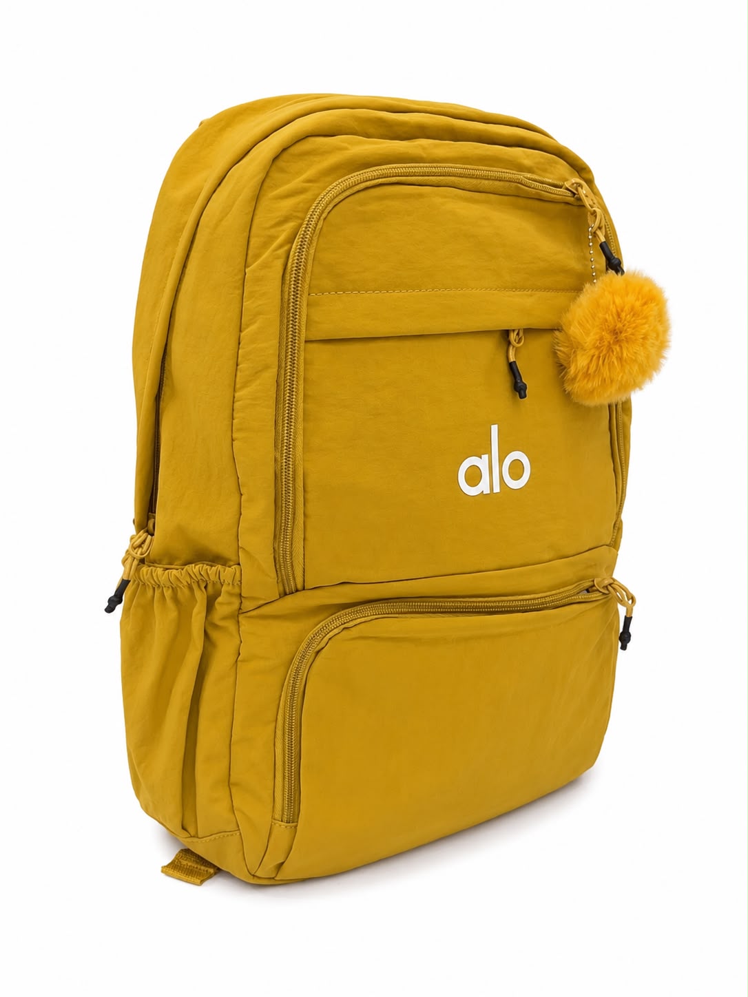 Mochila juvenil color mostaza con múltiples compartimentos