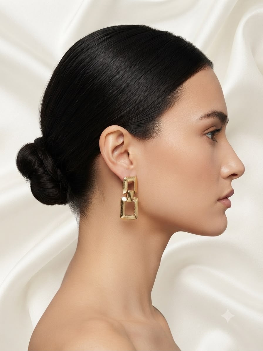 Aretes colgantes dorados eslabones geométricos