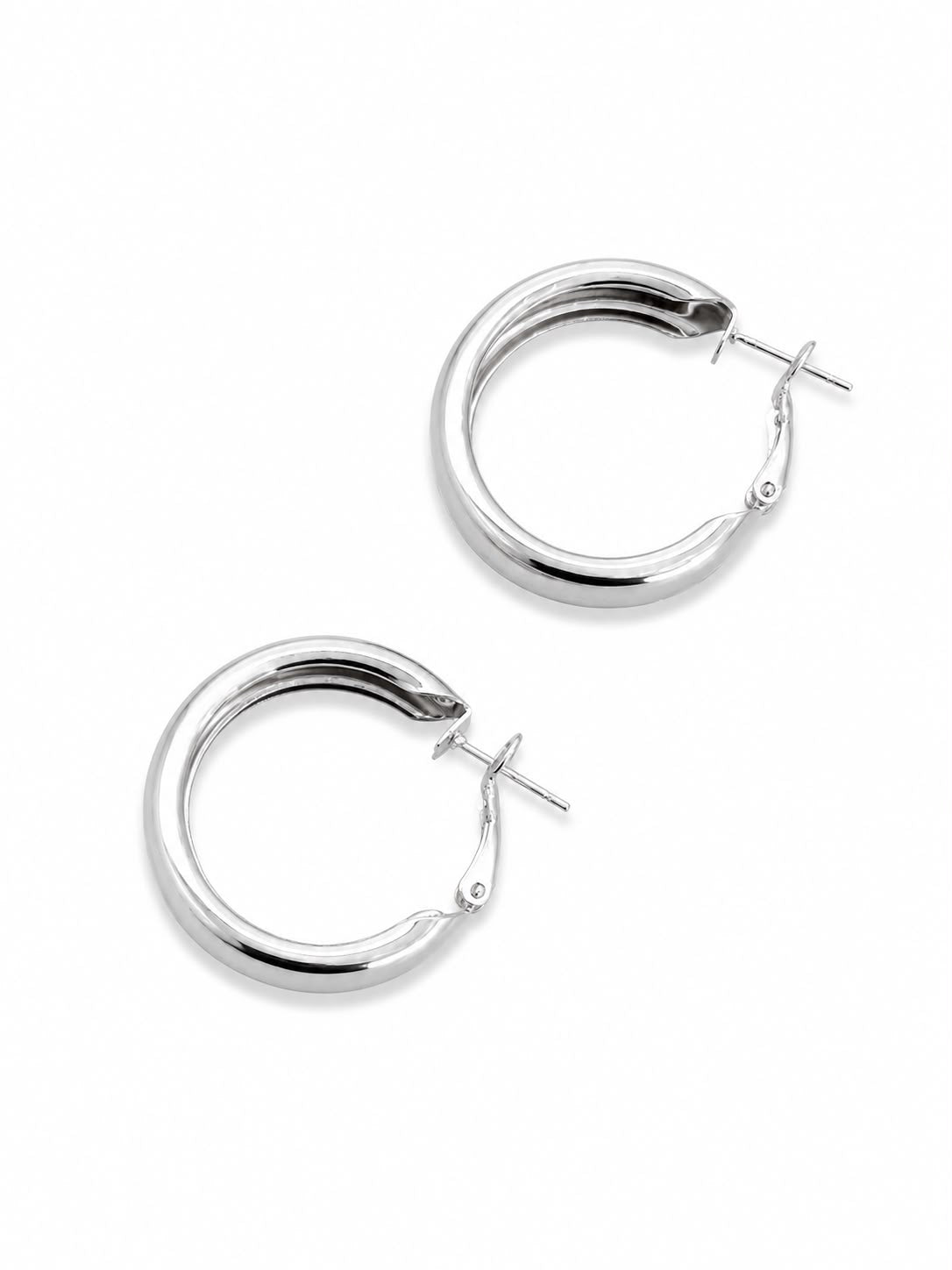 Aretes Arracadas Plateadas Clásicas ✨