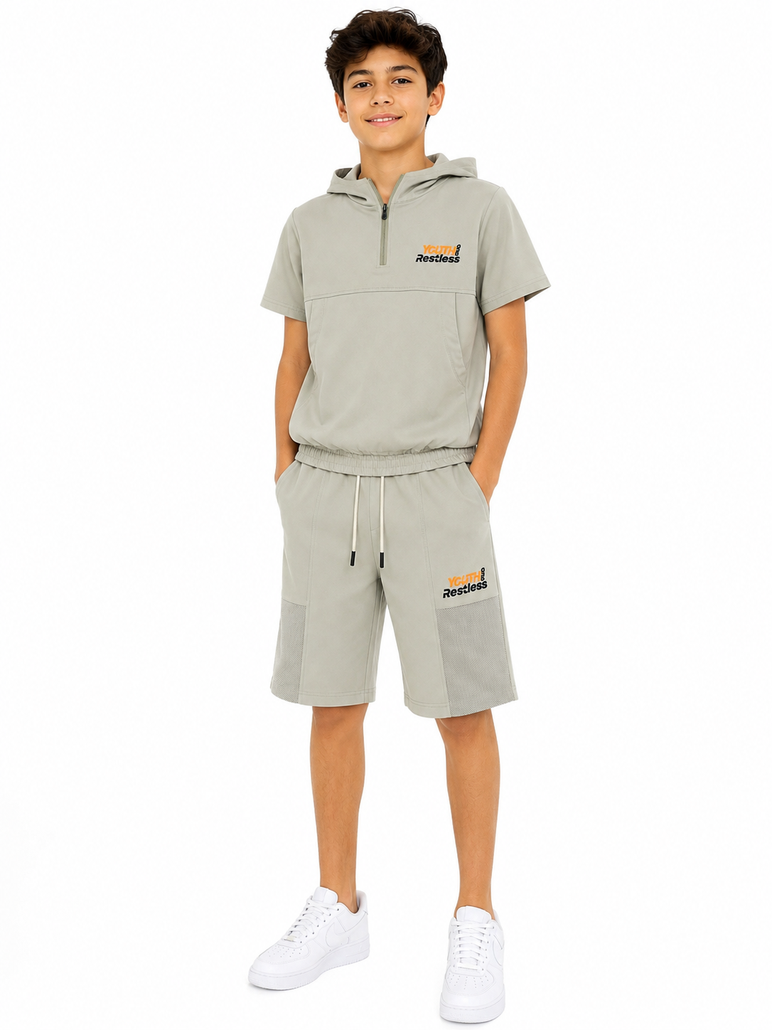 Set niño deportivo con capucha y short