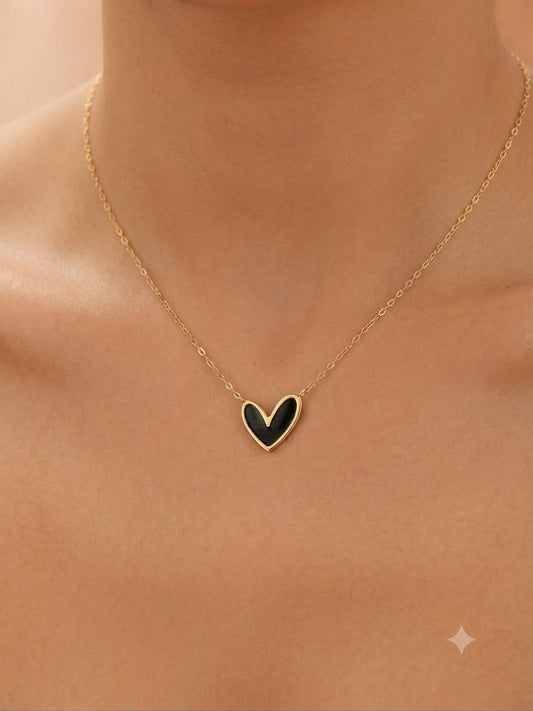 Collar accesorio dama – Corazón negro