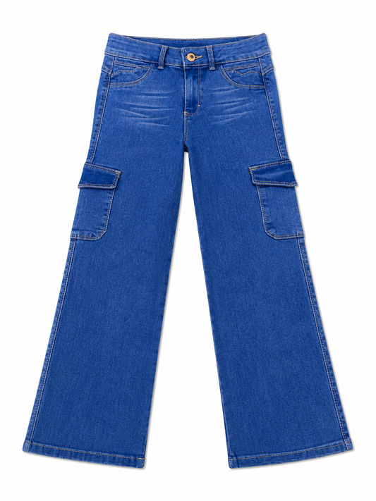 Pantalón niña cargo mezclilla azul con bolsas laterales