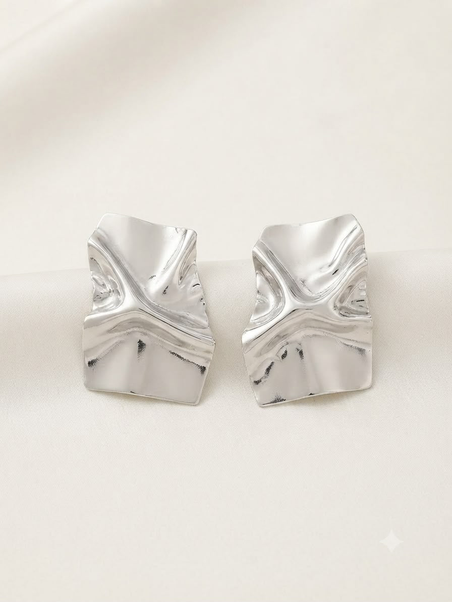 Aretes Plateados Texturizados Geométricos