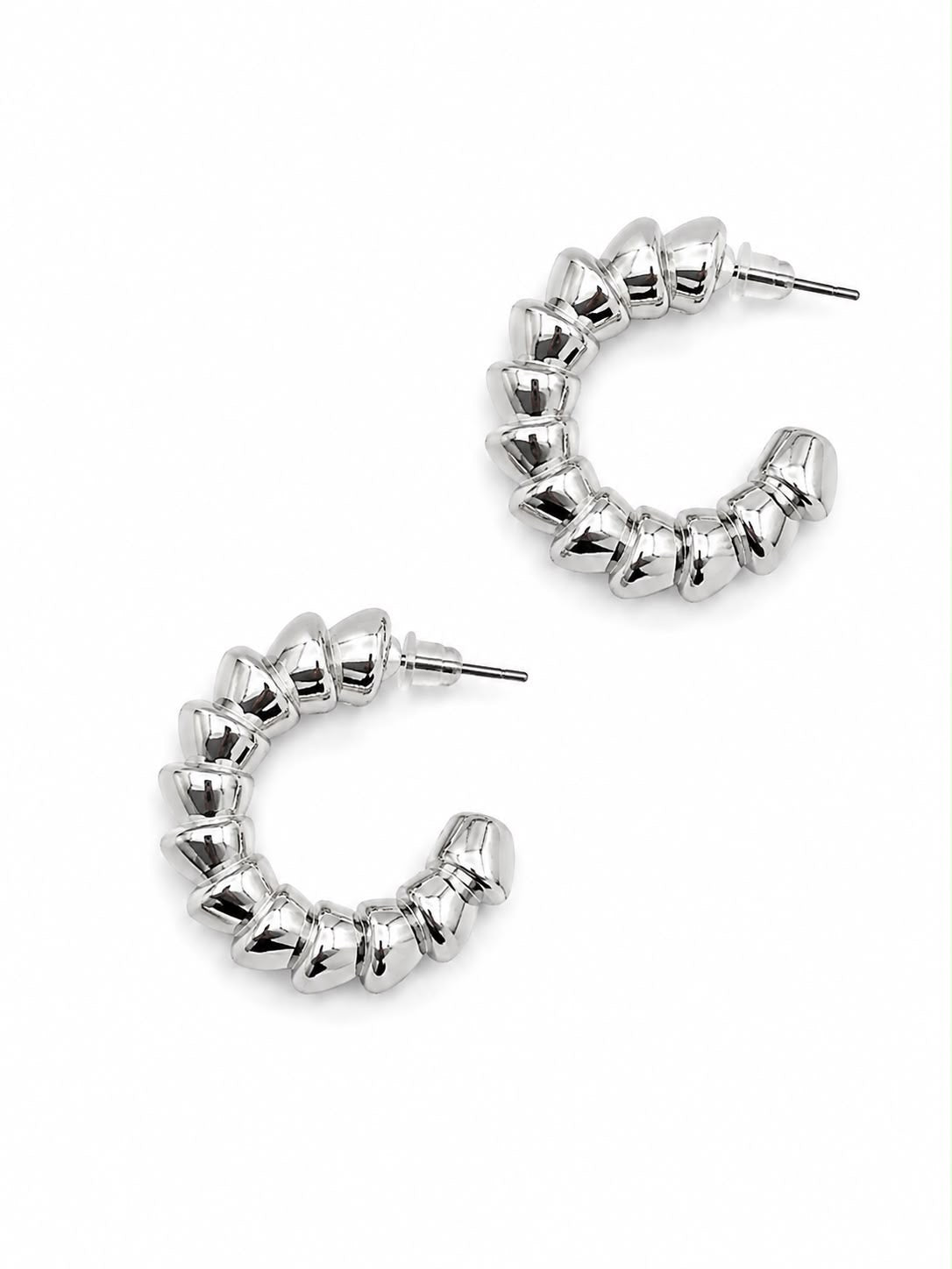 Aretes argolla texturizada plateada