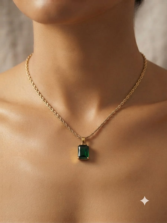Collar accesorio dama – Dije cristal verde esmeralda