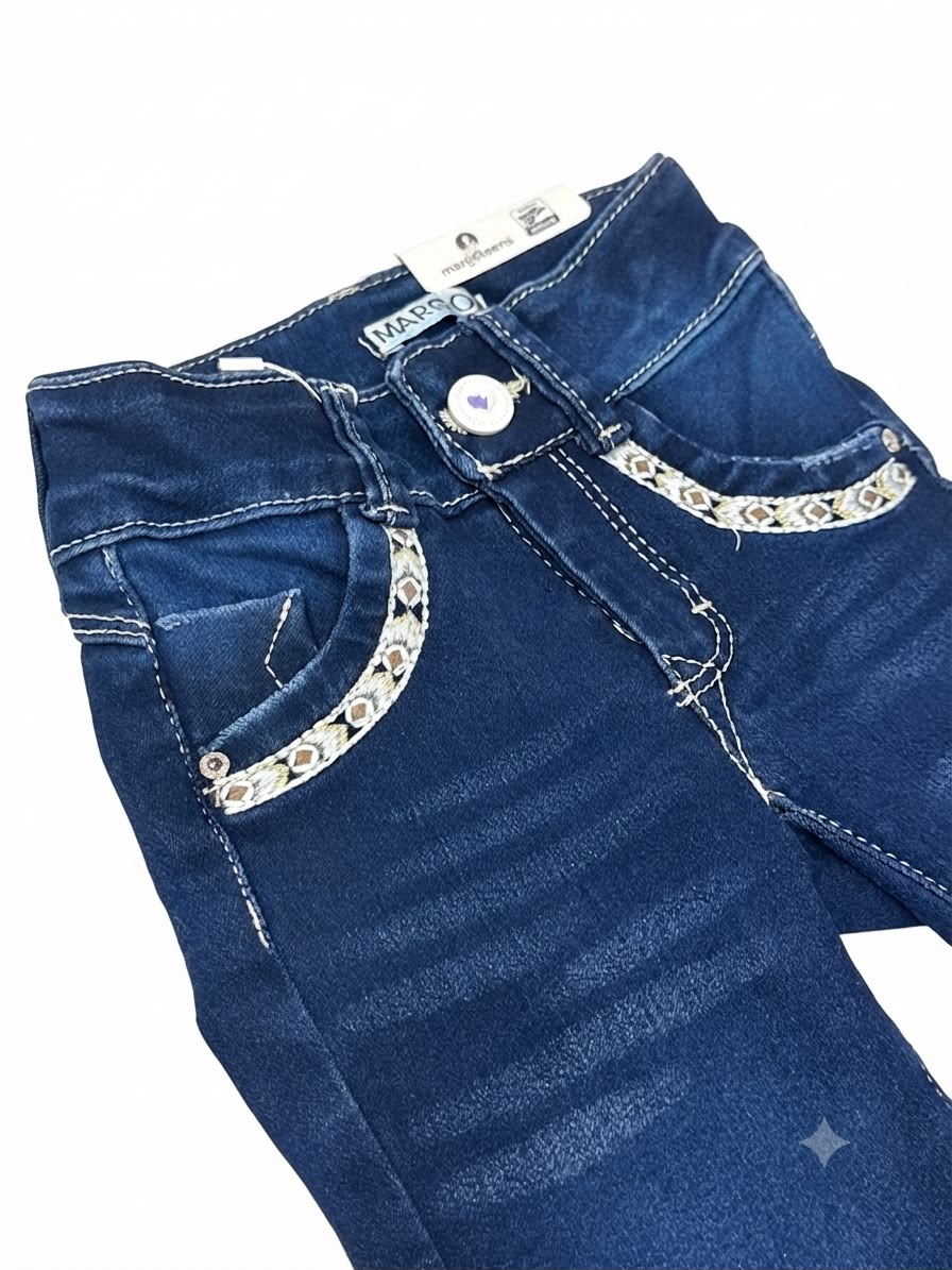 Pantalón niña acampanado de mezclilla bolsillos de mariposa
