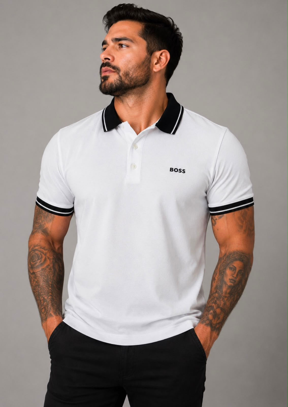 Playera Caballero Tipo PoloB@SS Blanca con Cuello Negro y Detalles en Blanco