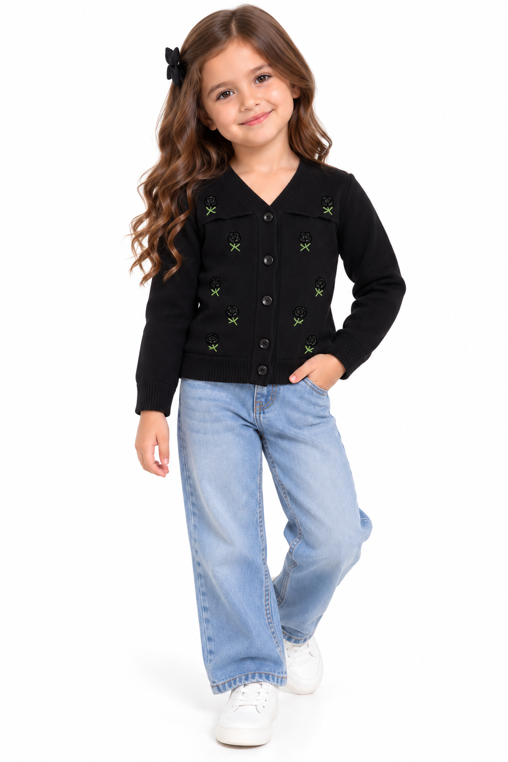 Blusa niña de manga larga con flores bordadas negra🌸