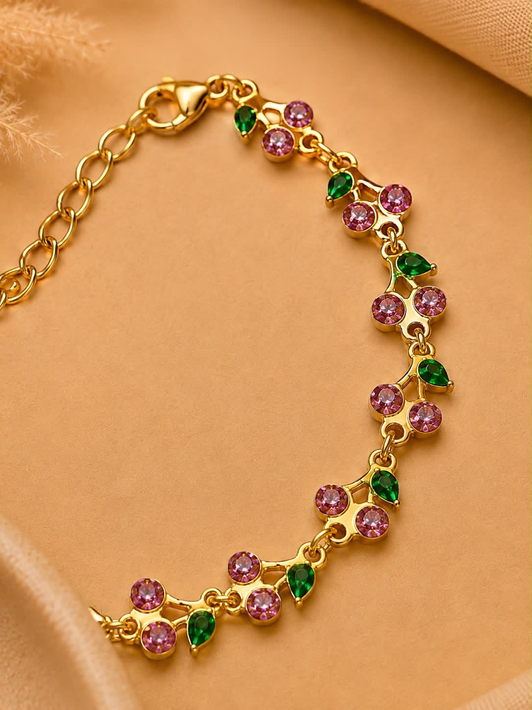 Pulsera Dama cerezas con pedrería