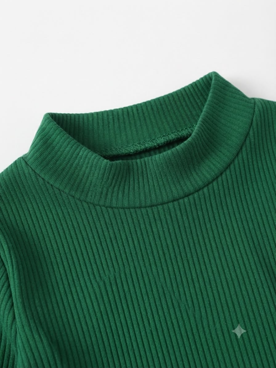 Blusa niña verde de manga larga con cuello alto