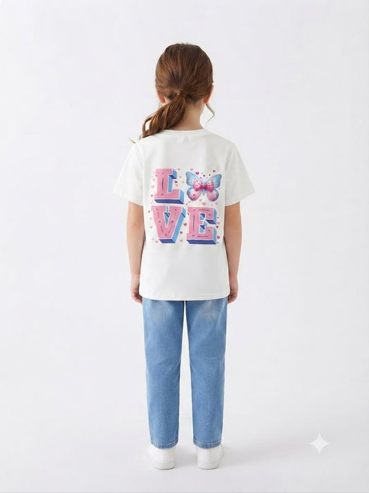Blusa niña estampado LOVE con mariposa