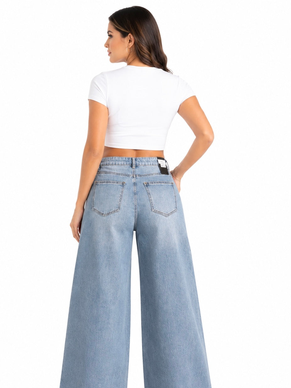 Pantalón dama mezclilla palazzo con pedrería brillante