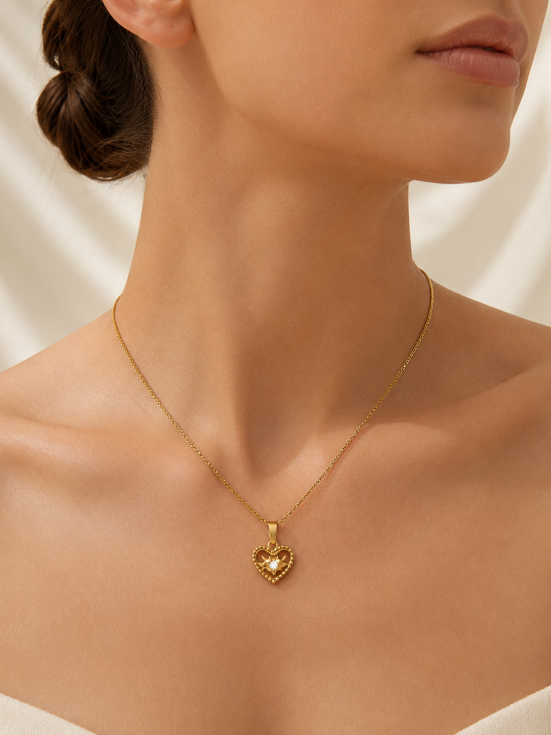 Collar dama corazón dorado ojo con diamante