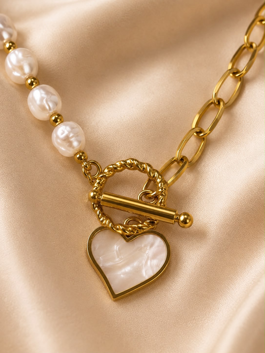 Collar accesorio dama con perlas y corazón