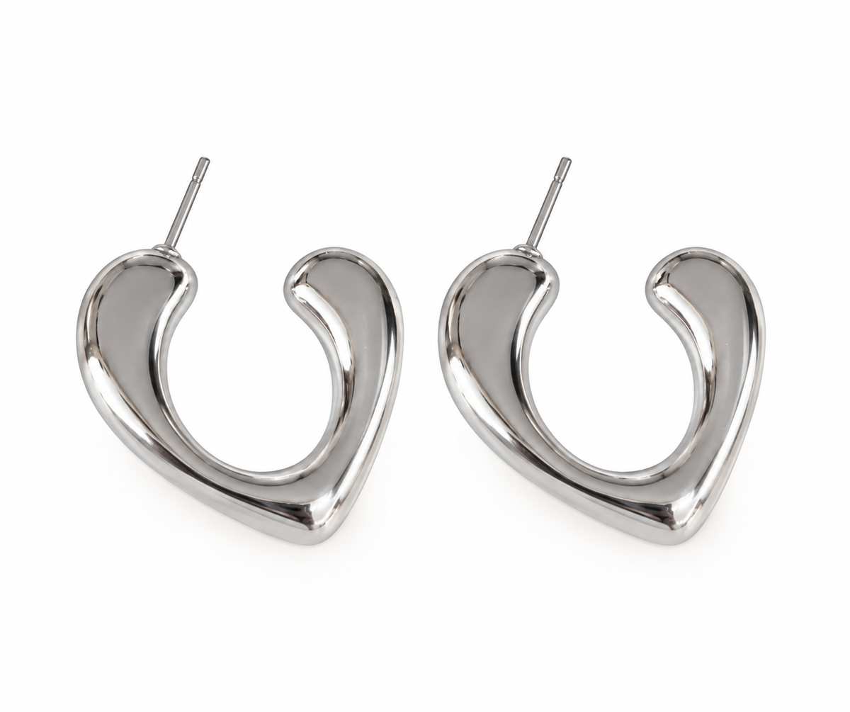Aretes dama corazón abierto plateado ✨