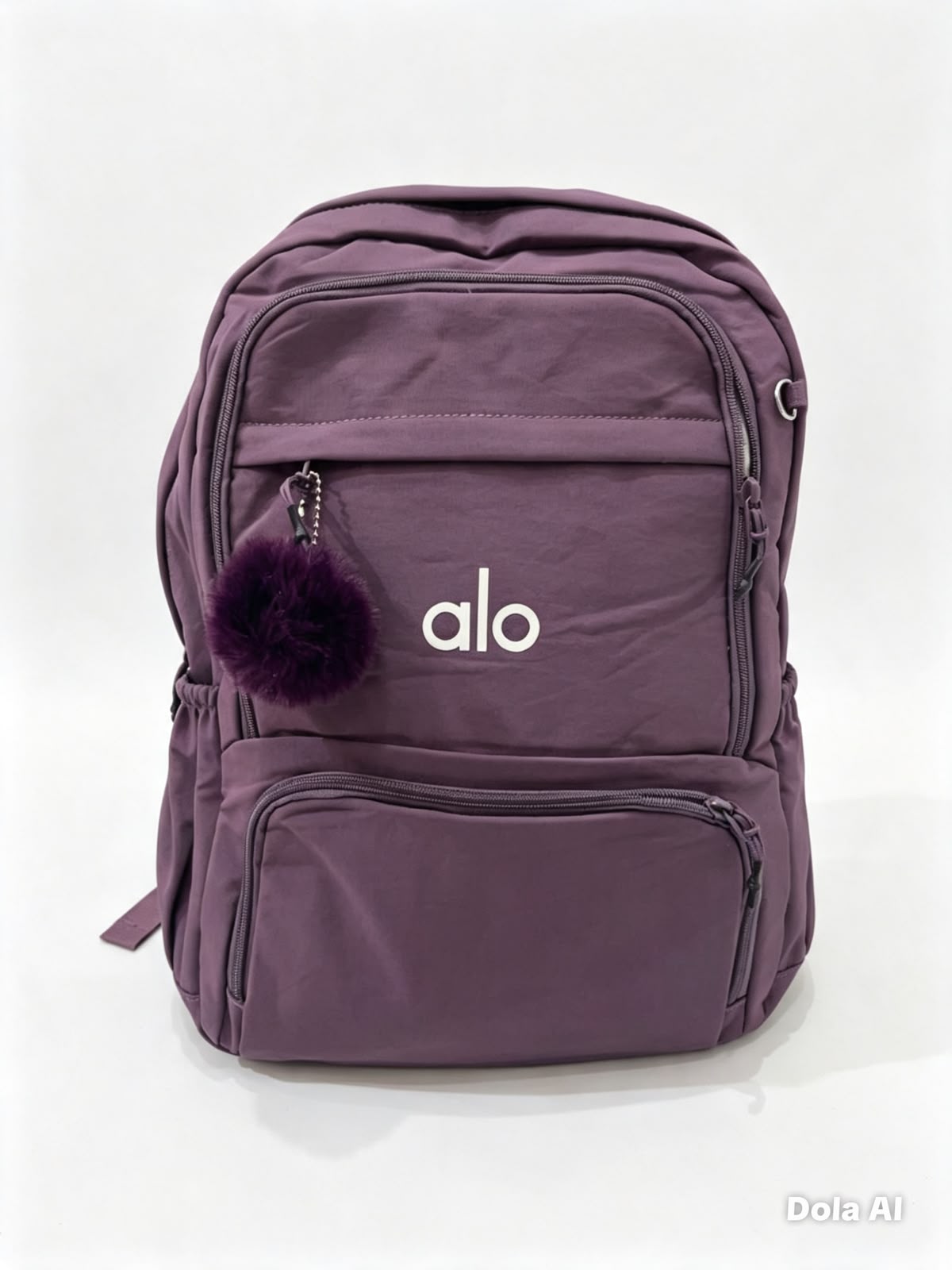 Mochila juvenil color lila con múltiples compartimentos