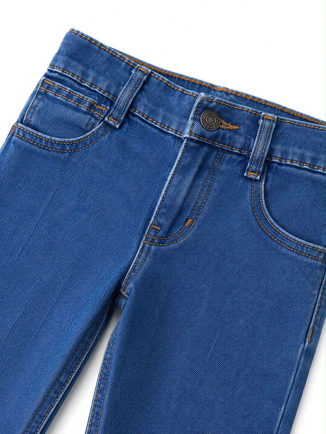 Pantalón niño mezclilla azul de corte slim recto