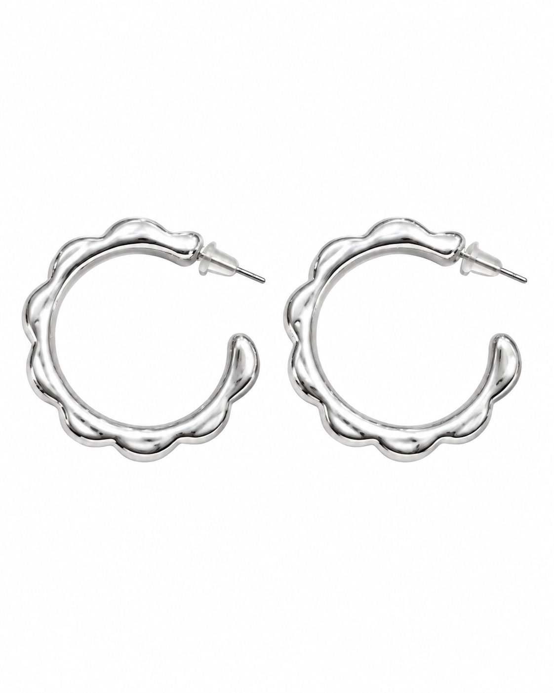 Aretes dama de aro plateado ondulado