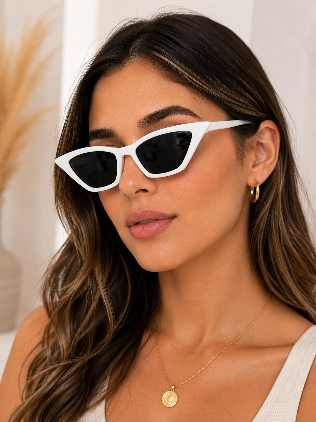 Lentes dama de sol tipo cat eye blancos con mica negra