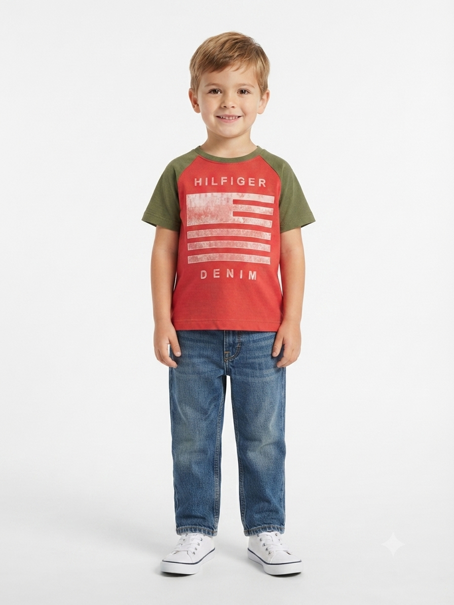 Playera niño cuello redondo con estampado gráfico