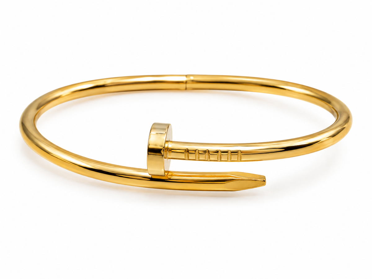 Pulsera dama dorada con detalle de trébol
